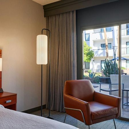 Courtyard By Marriott Phoenix North Extérieur photo