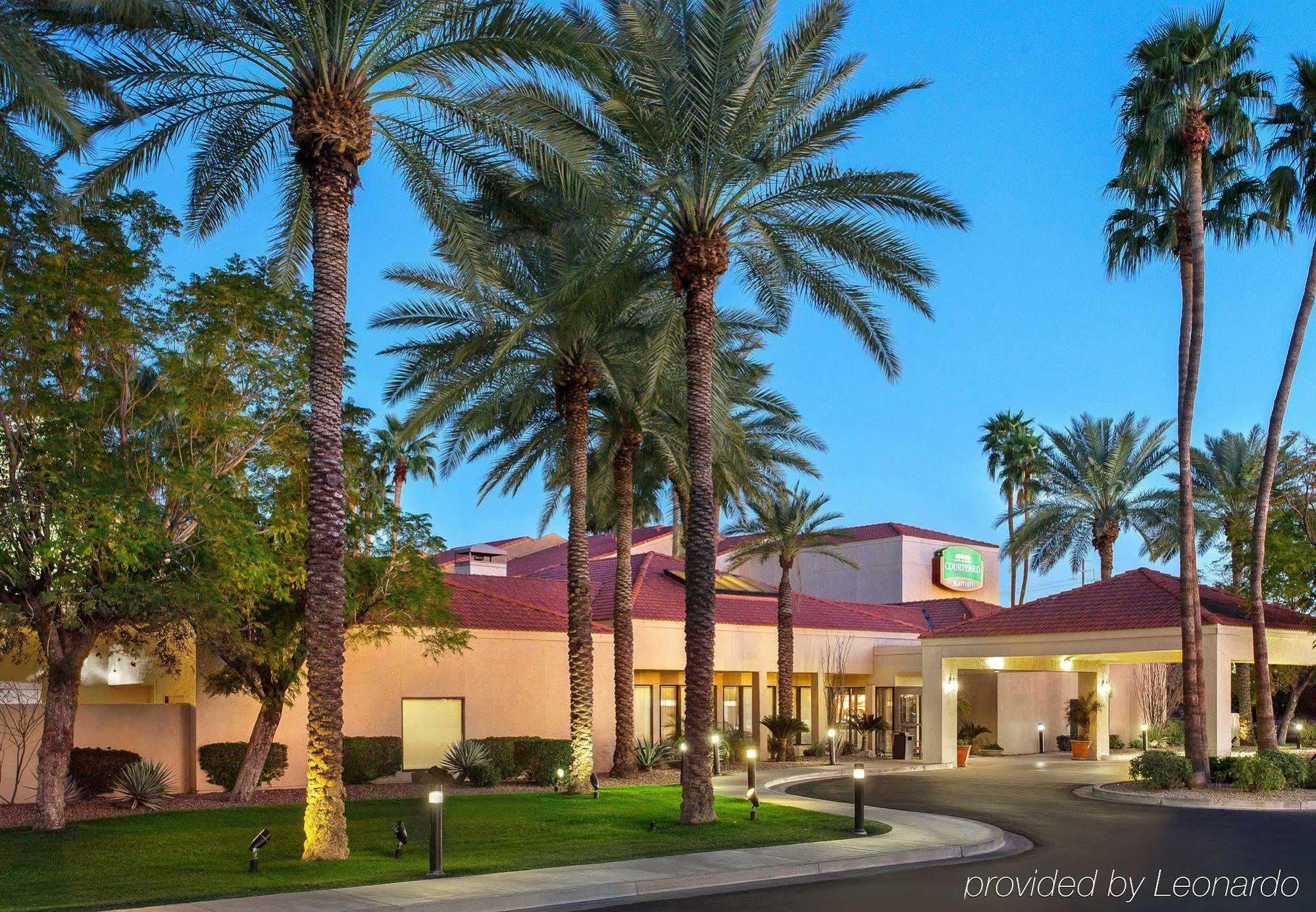 Courtyard By Marriott Phoenix North Extérieur photo
